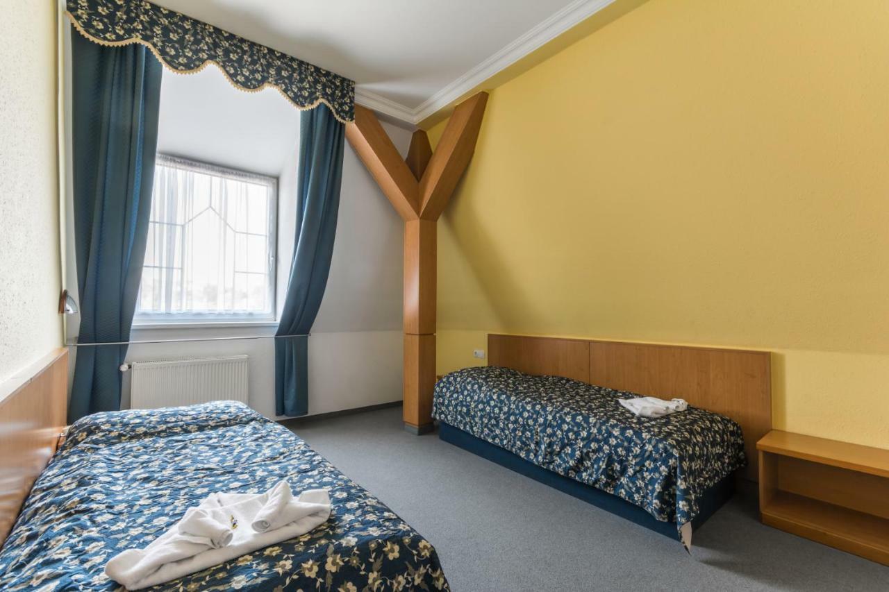 Kikelet Club Hotel Miskolc Kültér fotó